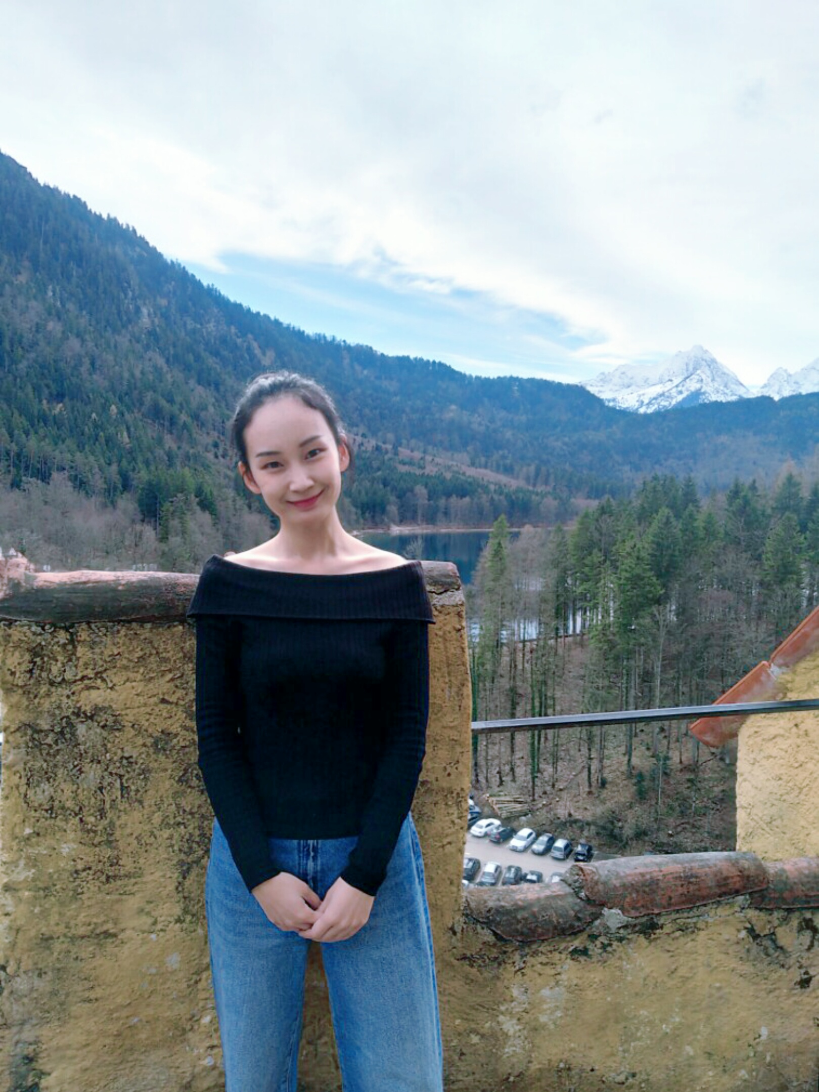 教科办副主任、团支部书记 朱贝